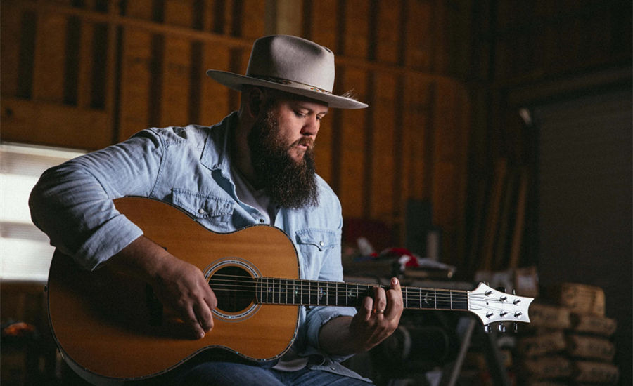 Larry Fleet Net Worth: Estimated Wealth, Career Earnings, and Country Music Income Breakdown